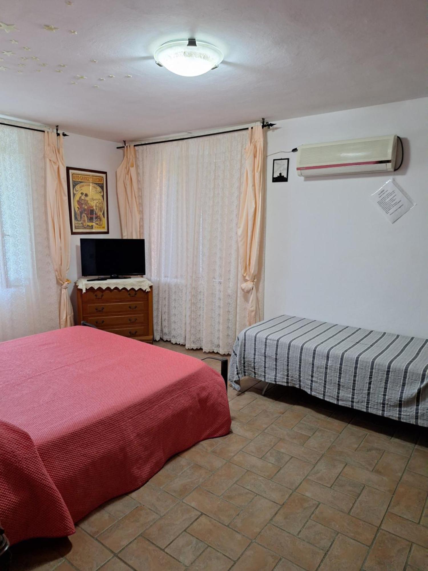 Mama' Hotel Castell'Anselmo Phòng bức ảnh